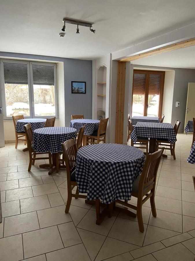 Chez Herve Le Chatelet La Chaux Neuve Екстериор снимка